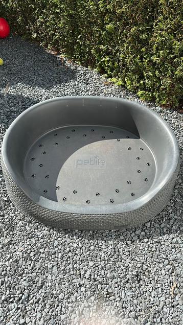 Hondenmand petlife beschikbaar voor biedingen