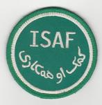 Embleem ISAF (Afghanistan),, Verzamelen, Militaria | Algemeen, Ophalen of Verzenden, Landmacht, Nederland, Embleem of Badge