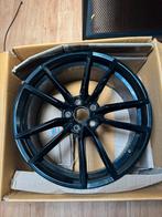 Beschadigde VW Golf 7.5R Pretoria Velg scheur in spaak, Auto-onderdelen, Banden en Velgen, 19 inch, Gebruikt, Velg(en), Ophalen of Verzenden