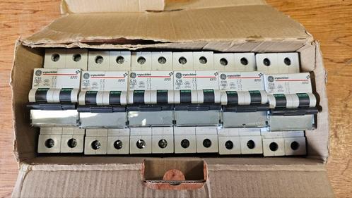6x automaat c10 ep32, Doe-het-zelf en Verbouw, Elektra en Kabels, Nieuw, Ophalen of Verzenden