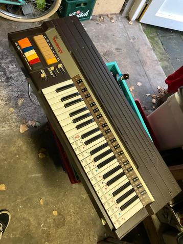 Bontempi orgel uit de 70s beschikbaar voor biedingen