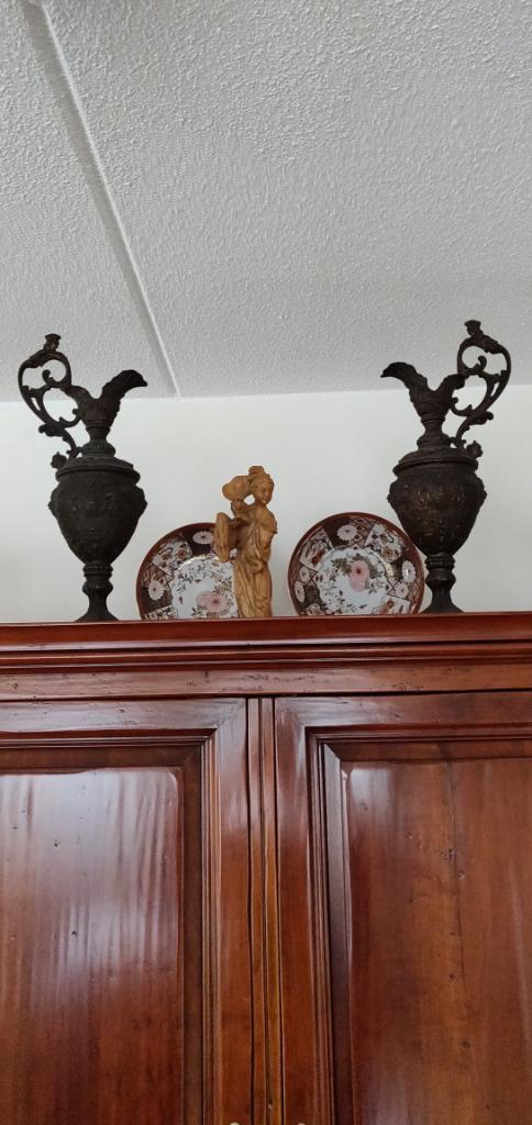 2 antieke gegoten metalen vazen (meer dan 100 jaar oud), Antiek en Kunst, Antiek | Vazen, Ophalen of Verzenden