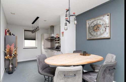 Eetkamer met stoelen set: Bartafel met Barkrukken merk Xooon, Huis en Inrichting, Tafels | Eettafels, Zo goed als nieuw, 50 tot 100 cm