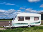 Nette Chateau Calista Chalet bouwjaar 2004, Caravans en Kamperen, Caravans, Rondzit, 4 tot 5 meter, Tot en met 4, Vast bed