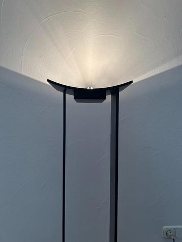 MPC Gilles Derain vloerlamp 1980 beschikbaar voor biedingen