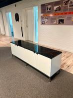 Knoll Credenza, Huis en Inrichting, Ophalen, Design klassieker, Met deur(en), 150 tot 200 cm