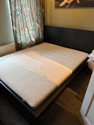 Ikea malm bed incl lattenbodem en (zo goed als nieuw) matras - afbeelding 2