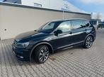 VW Tiguan Allspace 1.5 TSI AUT7 HIGHLINE 3X R-LINE., Zwart, 4 cilinders, Zwart, 75 €/maand