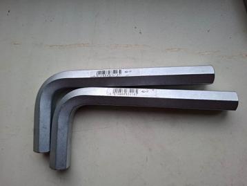 2 stuks inbussleutel sleutels beschikbaar voor biedingen