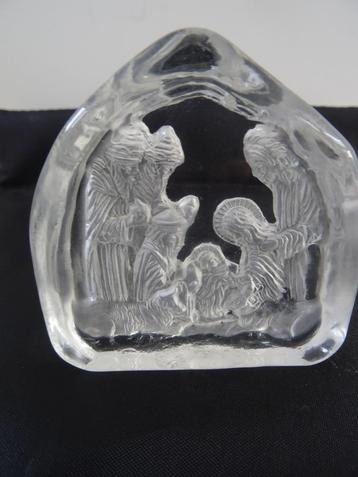 kerststal kristal miniatuur kristallen paperweight Jezus beschikbaar voor biedingen