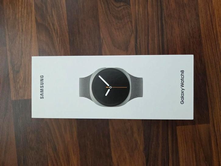 Samsung Galaxy Watch 8 LTE 40mm - nieuw, verpakking gesealed, Sieraden, Tassen en Uiterlijk, Smartwatches, Nieuw, Android, Zwart