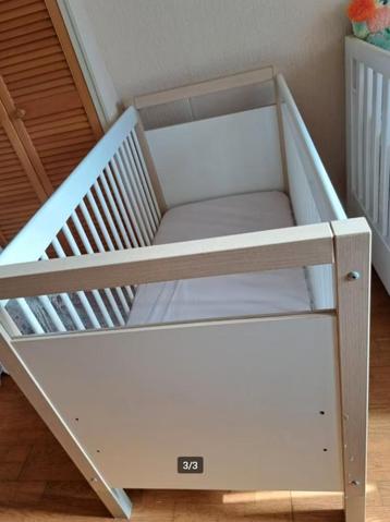 Baby Ledikant met Matras beschikbaar voor biedingen