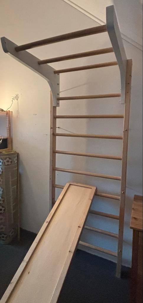 Houten wand Klimrek met Glijbaan, Kinderen en Baby's, Speelgoed | Buiten | Speeltoestellen, Gebruikt, Glijbaan, Ophalen