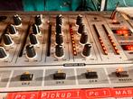 Behringer DJX 900 & 700 Mixers (2 stuks), Ophalen of Verzenden
