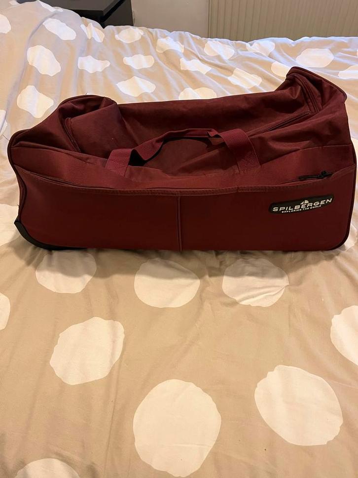 Spielbergen Weekendtas op Wieltjes - 55L, Sieraden, Tassen en Uiterlijk, Tassen | Reistassen en Weekendtassen, Gebruikt, Rood