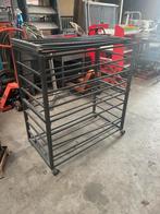 Metalen stellingkast, Ophalen