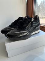 Te koop als nieuw dames zwarte sneakers maat 39, DL Sport., Zwart, Ophalen of Verzenden, DL Sport, Sneakers of Gympen