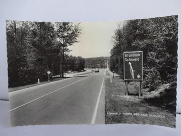 Ansichtkaart Schinveld ( Riante weg naar Schinveld met DAF ) beschikbaar voor biedingen