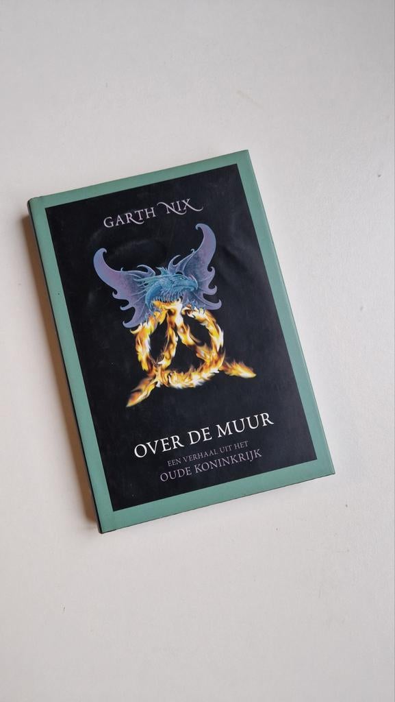 Over de Muur - Garth Nix, Boeken, Ophalen of Verzenden, Zo goed als nieuw, Garth Nix
