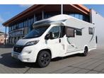 Chausson Titanium 718 XLB Queensbed + Hefbed, Caravans en Kamperen, Campers, Ringverwarming, 7 tot 8 meter, Hordeur, Cassettetoilet
