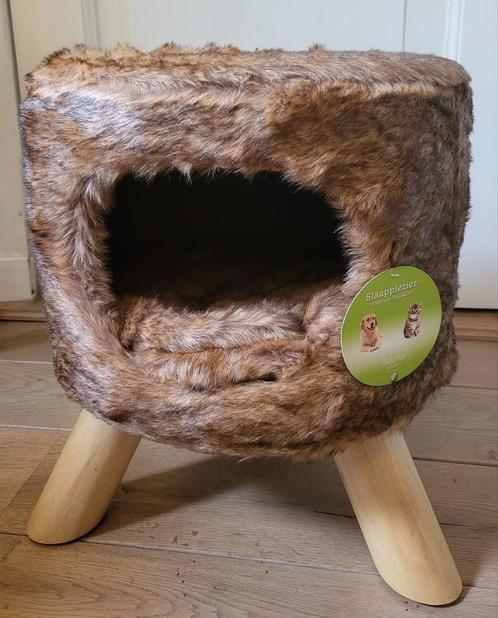 Kattenhuis poef rond pluche NIEUW, Dieren en Toebehoren, Kattenmanden, Nieuw, Pluche, Ophalen of Verzenden