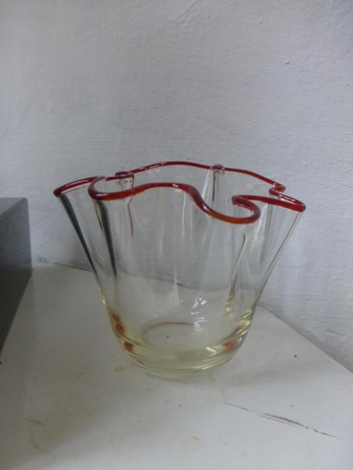 MURANO Glas ‘Zakdoek’ Vaasje uit Venetië, Antiek en Kunst, Antiek | Glas en Kristal, Verzenden