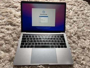 Apple MacBook pro 2019 13" | 16gb RAM | 512gb SSD beschikbaar voor biedingen