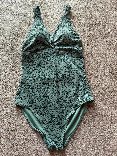 Groen badpak met zwarte stippen - Hema, Kleding | Dames, Badmode en Zwemkleding, Zo goed als nieuw, Badpak, Groen, Ophalen of Verzenden