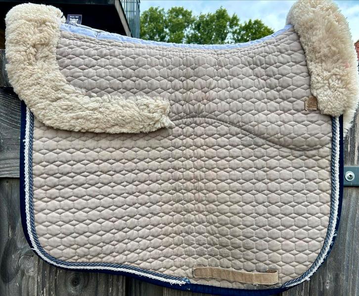 Mattes dressuurdek(ook geschikt voor 18inch zadel), Dieren en Toebehoren, Paarden en Pony's | Dekens en Dekjes, Gebruikt, Dekje
