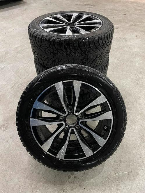 Mercedes C klasse 206 winterset 17inch, Auto-onderdelen, Banden en Velgen, Banden en Velgen, Winterbanden, 17 inch, 225 mm, Personenwagen