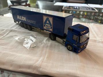 Mercedes aldi beschikbaar voor biedingen