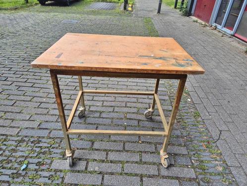 Mobiele werktafel te koop, Doe-het-zelf en Verbouw, Werkbanken, Gebruikt, Ophalen