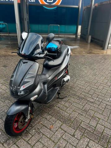 Gilera runner 50cc origineel  beschikbaar voor biedingen