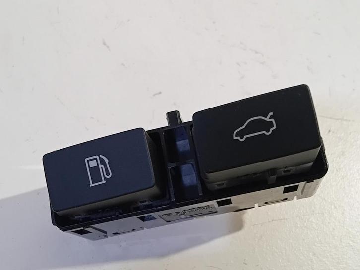 Kofferdeksel schakelaar Lexus ES, Auto-onderdelen, Dashboard en Schakelaars, Lexus, Gebruikt, Herkomst onderdeel bekend, 12 maanden garantie