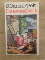 Dagelijkse rubriek  boekvorm simon carmiggelt de avond valt, Boeken, Ophalen of Verzenden, Zo goed als nieuw
