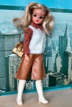 Mooie 4-delige herfstset voor Sindy, Fleur, Barbie excl. pop, Ophalen of Verzenden, Gebruikt, Kleertjes