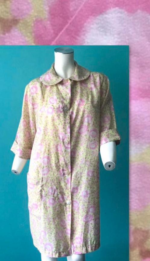 Vintage jaren 70 nachthemd geel/roze maat L, Kleding | Dames, Pyjama's, Gedragen, Maat 42/44 (L), Ophalen of Verzenden