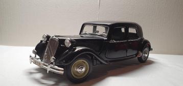 Maisto Citroën 15CV 6 Cyl 1952 beschikbaar voor biedingen