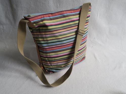 Rainbow tas met strepen, Sieraden, Tassen en Uiterlijk, Tassen | Damestassen, Gebruikt, Overige typen, Overige kleuren, Ophalen of Verzenden