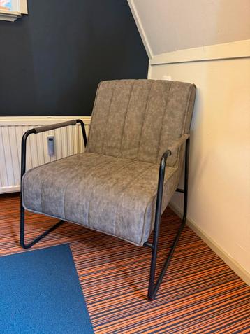 2 mooie fauteuils van COSY. beschikbaar voor biedingen