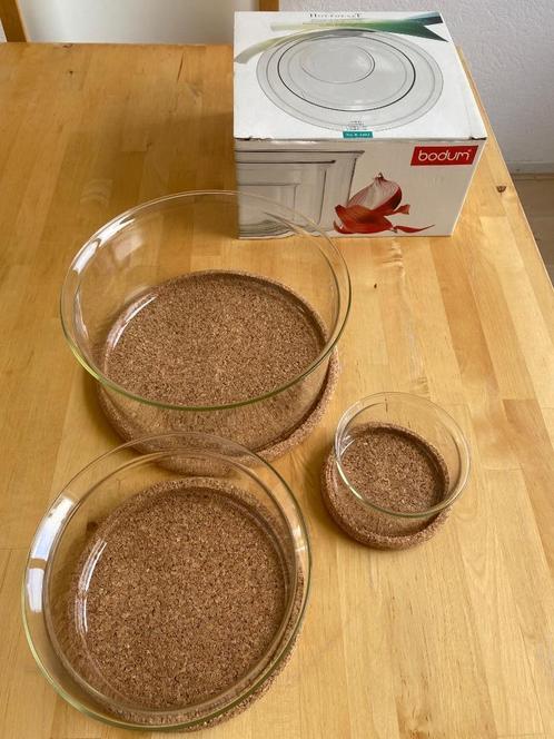 Bodum Hotpot set 3 x glazen schaal & kurk onderzetter Nieuw!, Huis en Inrichting, Keuken | Servies, Nieuw, Schaal of Schalen, Overige stijlen