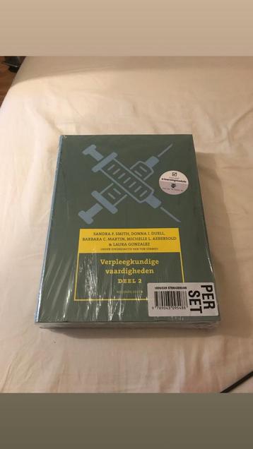Verpleegkundige vaardigheden, Deel 1 en 2 - Nieuw! beschikbaar voor biedingen
