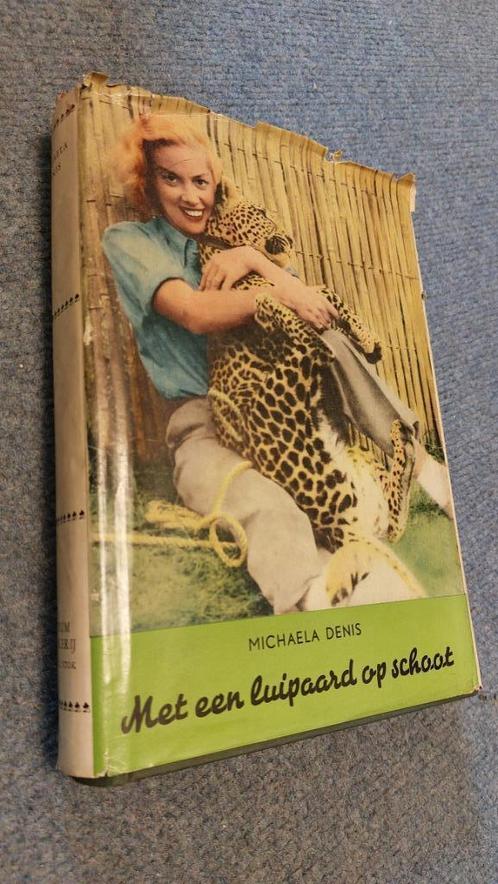 Met een luipaard op schoot, Michaela Denis, Boeken, Literatuur, Gelezen, Ophalen of Verzenden