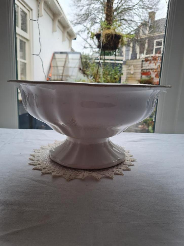 Antieke fruitschaal Society Céramiques Maestricht, Huis en Inrichting, Woonaccessoires | Schalen en Manden, Gebruikt, Rond, Ophalen of Verzenden