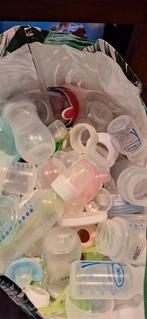 Diverse babyflessen en accessoires. Prijs is voor gehele tas, Ophalen, Gebruikt, Borstkolf