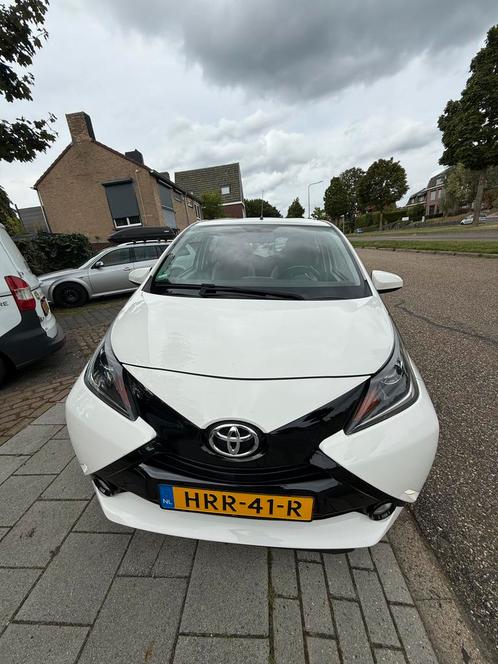 Toyota Aygo 1.0 12V Vvt-i Ddrs 2016 Wit, Auto's, Toyota, Particulier, Aygo, ABS, Achteruitrijcamera, Adaptieve lichten, Airbags