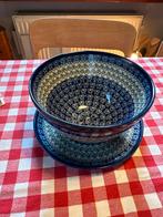 Blauw Keramiek Schaal met Onderbord. Fruit schaal. Fruittest, Huis en Inrichting, Porselein of Keramiek, Schaal, Rond, Nieuw