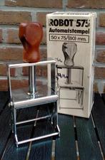 Antiek / Oud Robot 575 Stempel met Houten Handgreep, Ophalen of Verzenden