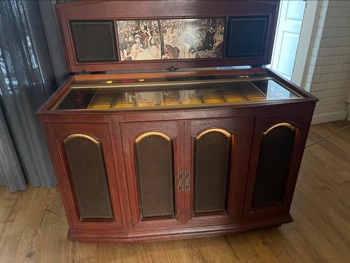 Hele mooie juke box NSM consul classic ES160 jukebox, Verzamelen, Automaten | Jukeboxen, Zo goed als nieuw, Met singles, Ophalen