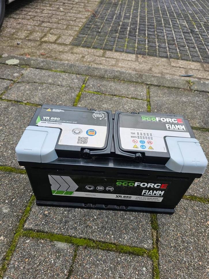 Accu FIAMM Ecoforce AGM 95Ah 850A (L5) - SOH 56% - Volgelade, Auto-onderdelen, Accu's en Toebehoren, Ophalen of Verzenden